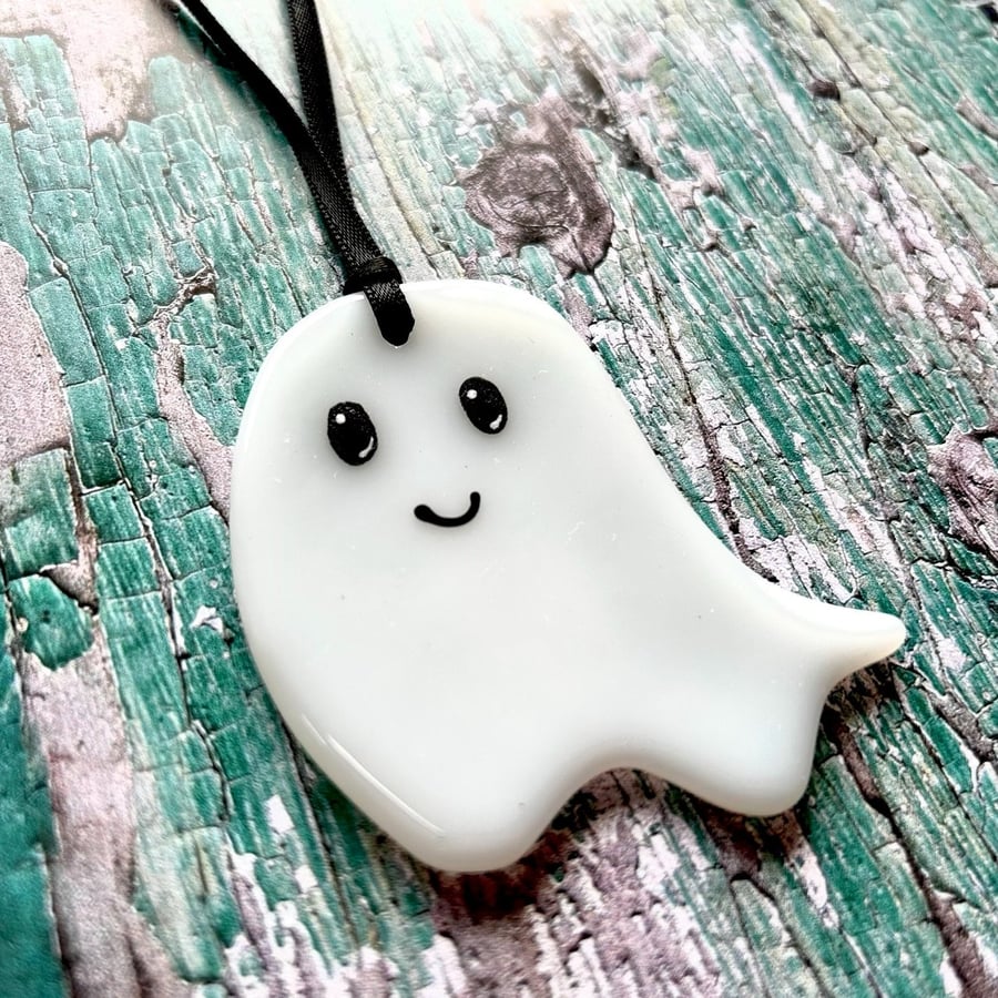 Fused Glass Happy Ghost