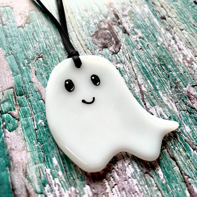 Fused Glass Happy Ghost