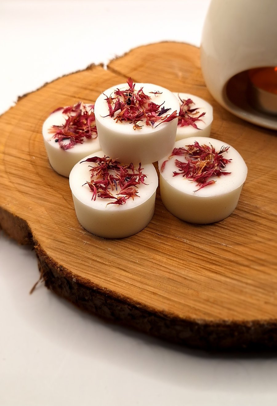 Sweet Dreams Botanical Wax Melts with Pink Cornflowers