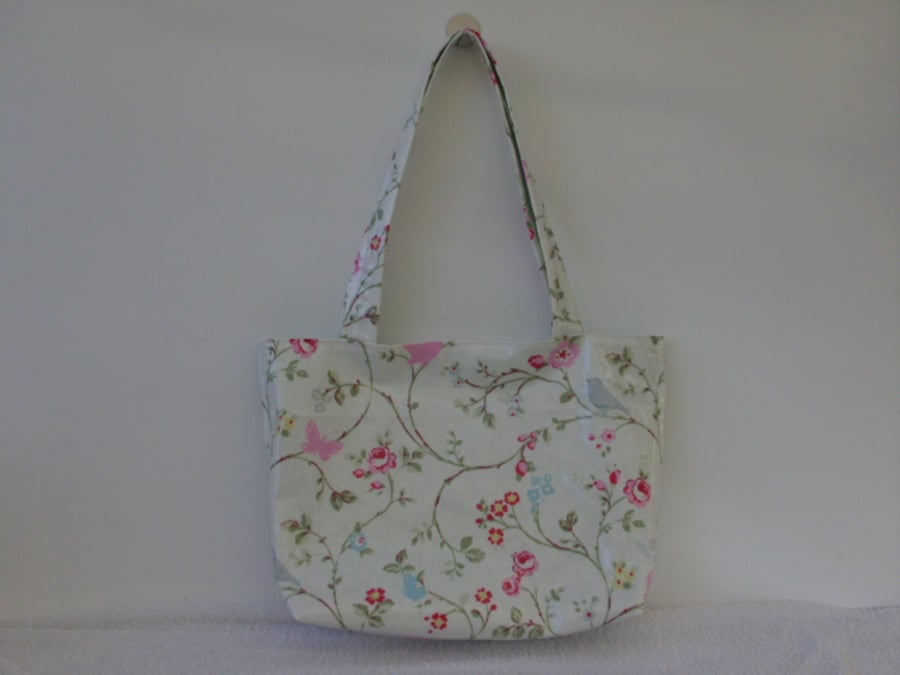 BIRDS AND BUTTERFLIES WITH TRAILING FLOWERS  PVC FABRIC TOTE BAG
