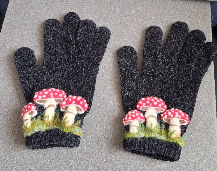  gloves  black gloves with mushrooms 