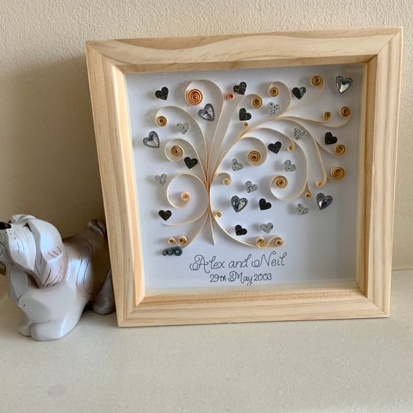 Framed paper scrolled heart tree 