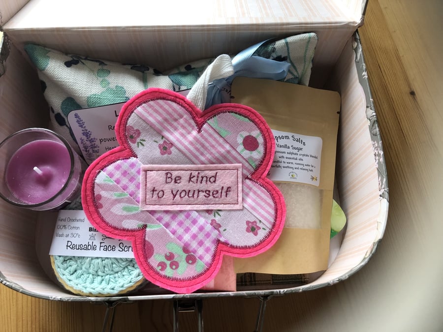 Gift Set for Her -Treat Gift - Pamper Case - Self Care Gift - Jewellery