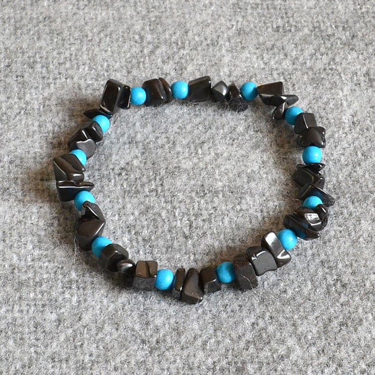 Hematite Chip and Turquoise Stone Bead Elastic Bracelet