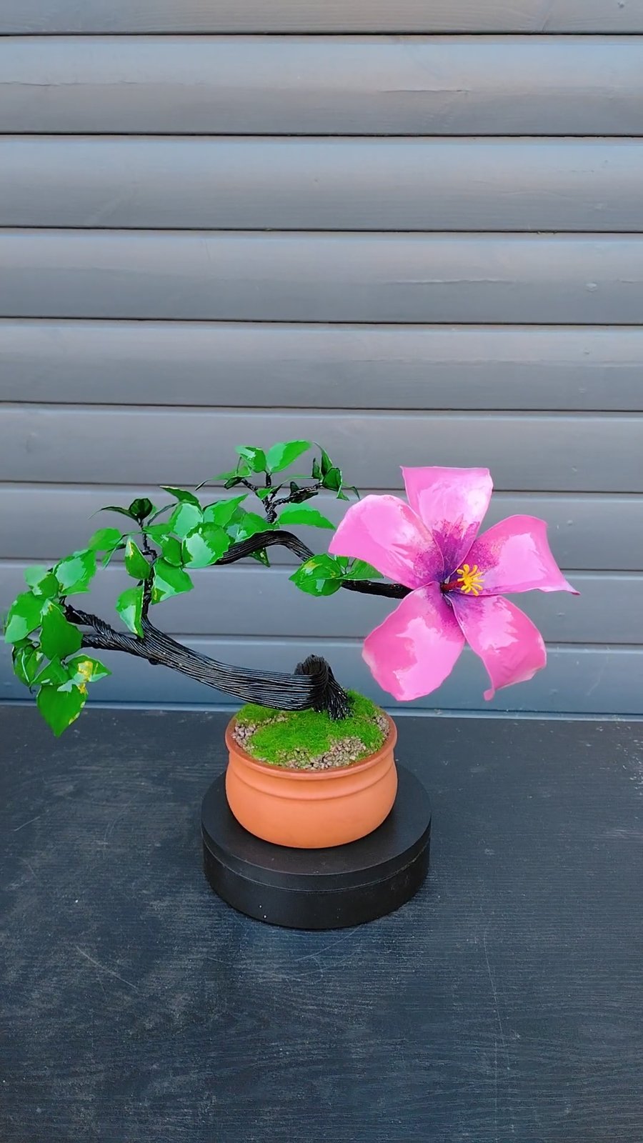 Wire Bonsai Sculpture – Pink Hibiscus Resin Flower, Botanical Art (19cm