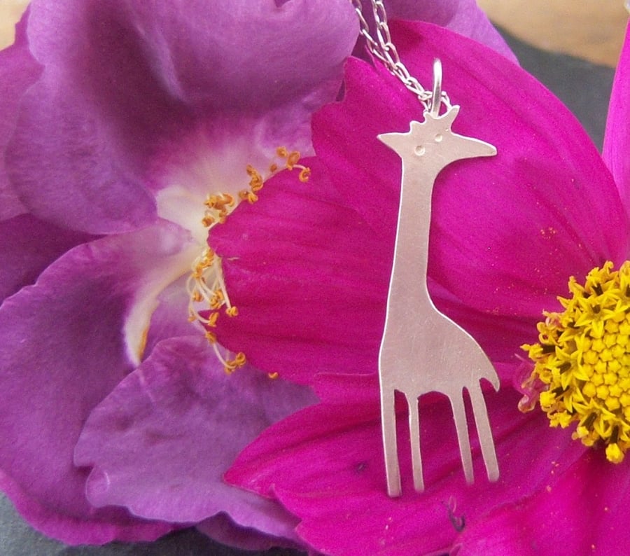 Giraffe pendant in sterling silver