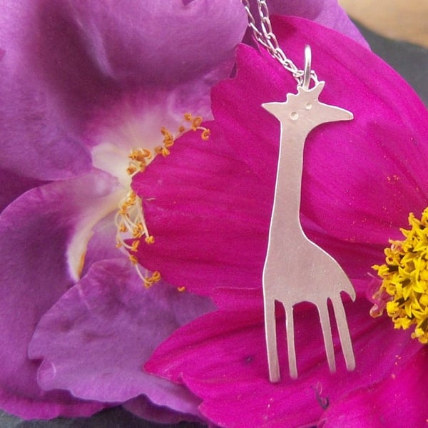 Giraffe pendant in sterling silver