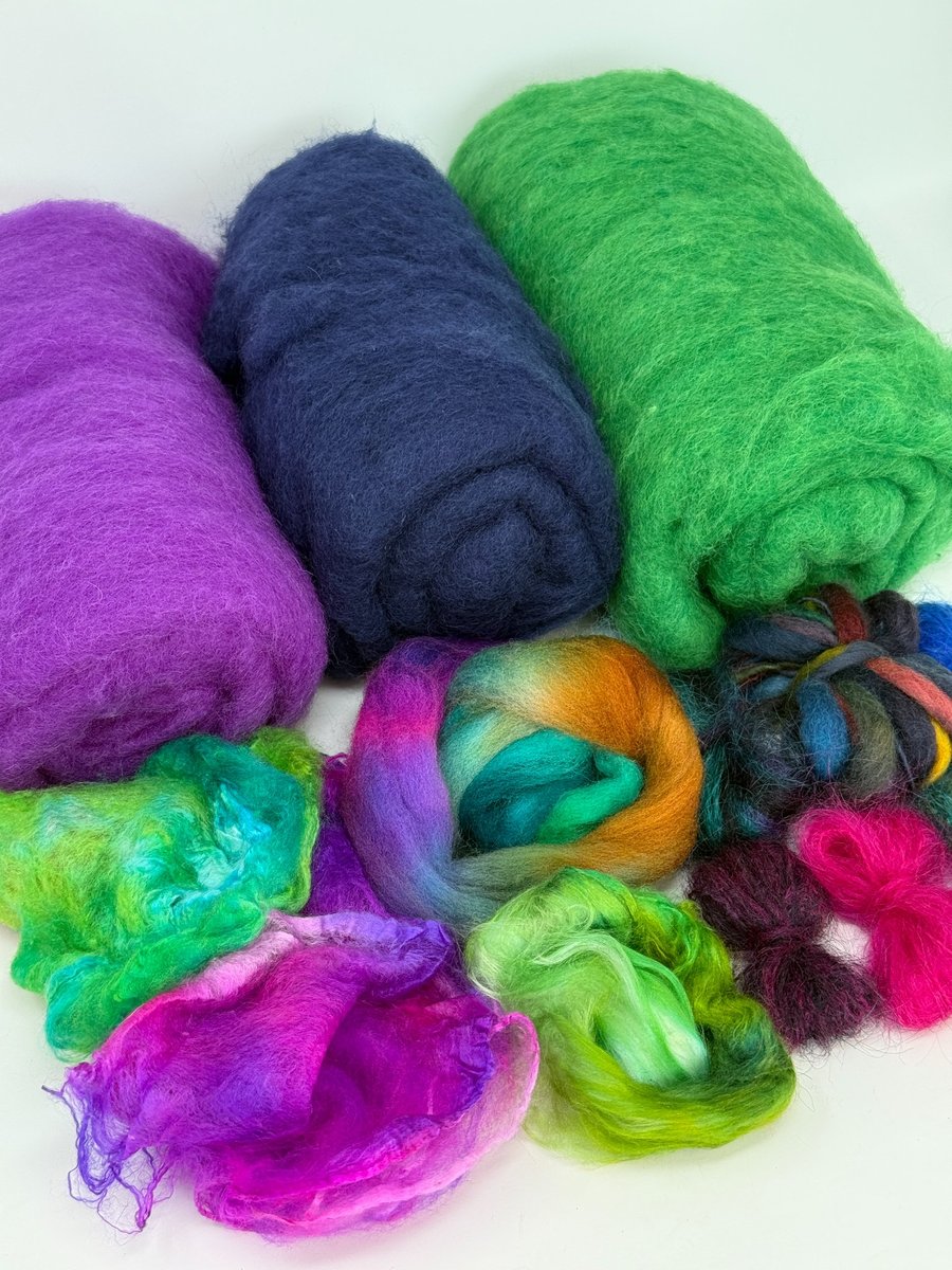 Bag Kit: Aurora Green & Purple Felt Bag on a Ball Materials Kit