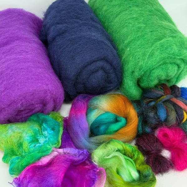 Bag Kit: Aurora Green & Purple Felt Bag on a Ball Materials Kit