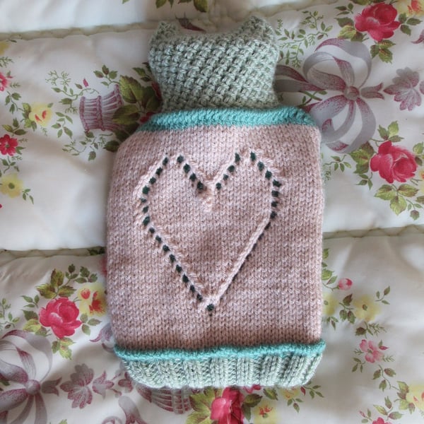 Hot water bottle cover - pale green heart