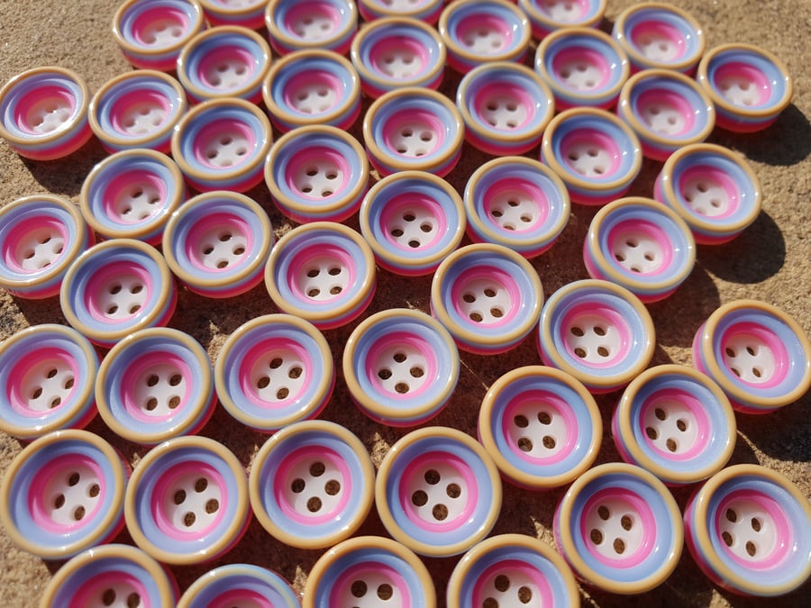 11mm Multi Coloured Buttons 18 Ligne, 7 16" x 10