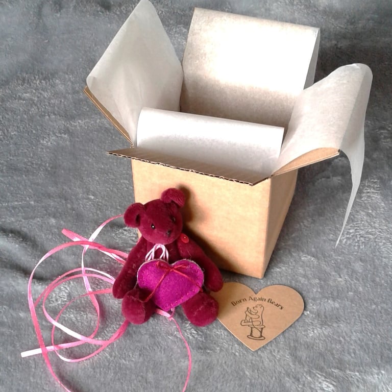 Small bear with a big heart, 5 inch gift boxed collectable hand sewn teddy bear