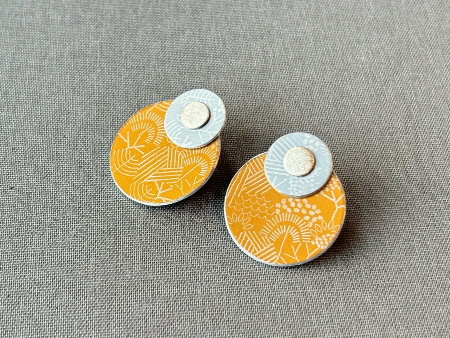 SALE - Multi way colour circle earrings