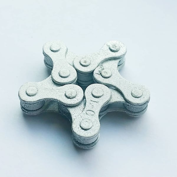 Star Fridge Magnet Made from Bicycle Chain Great for Bike Riders and Cyclists, F