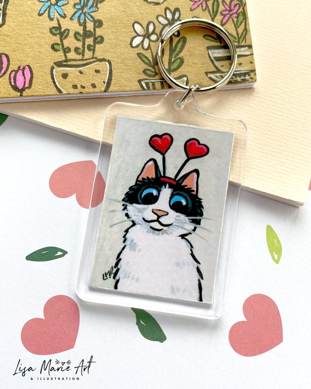 Valentine Cat Keyring – Cute Black & White Kitty with Heart Headband