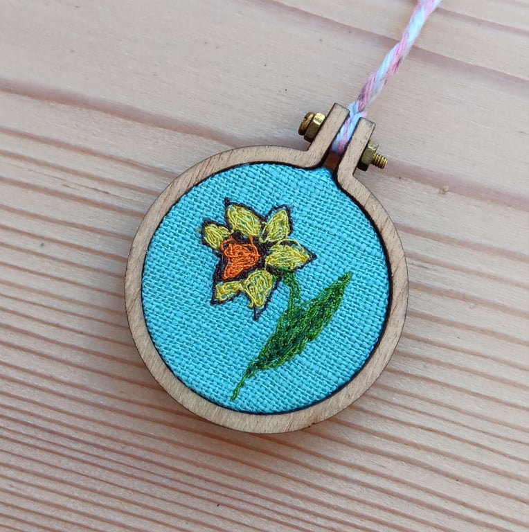 Daffodil Mini Embroidery Hoop Hanging Decoration 