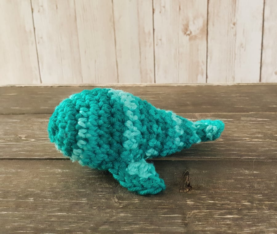 1 Crocheted cat toy whale with catnip