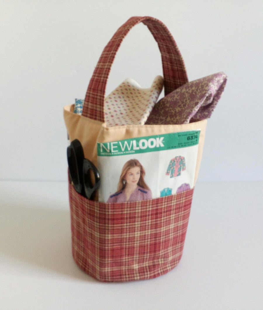 Bucket bag,  sewing bag, sewing room, project bag, hobby bag, knitting