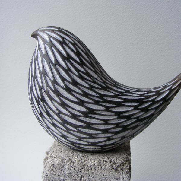 Carved raku fired bird (D) White