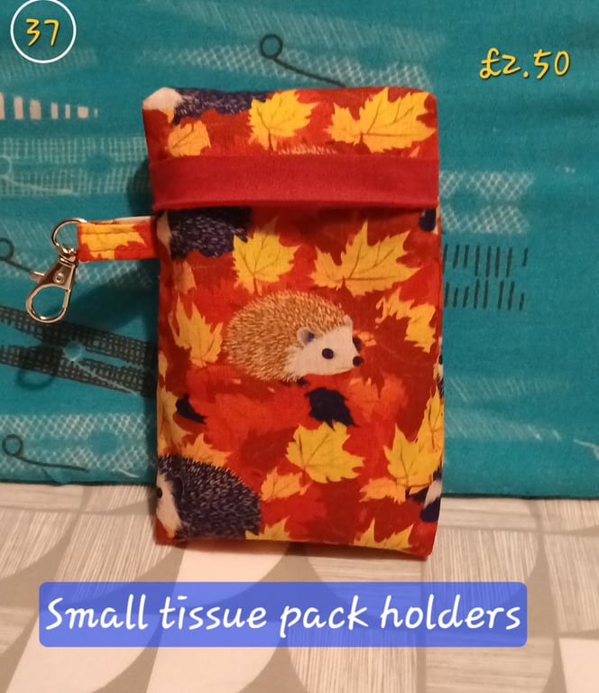 Tissue pack holder 