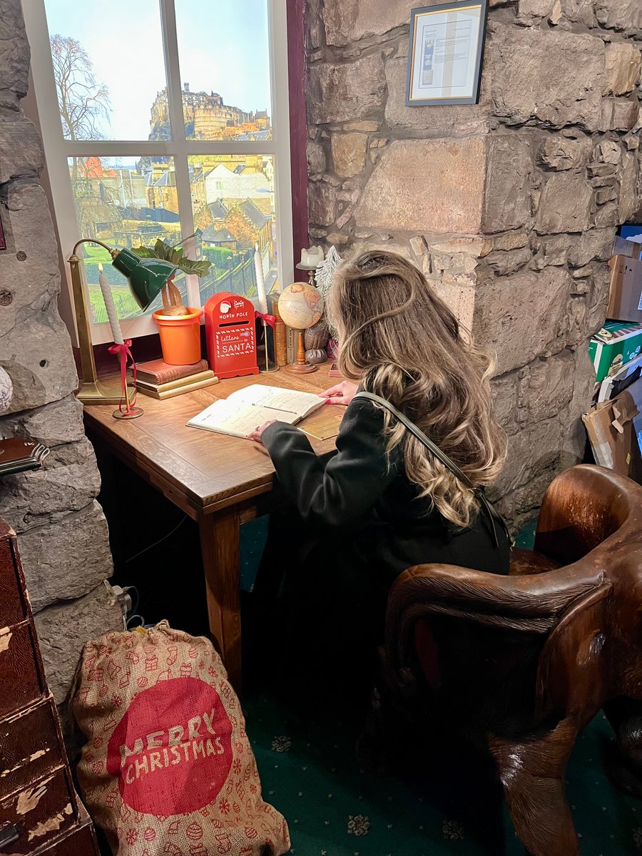 Bee Reloved