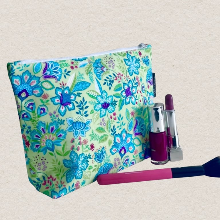 Makeup bags green floral 