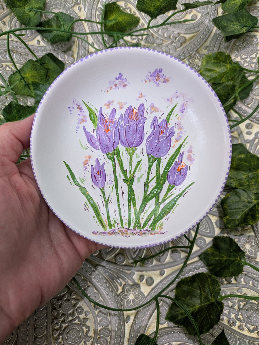 Crocus hand-painted ring, ewellery dish