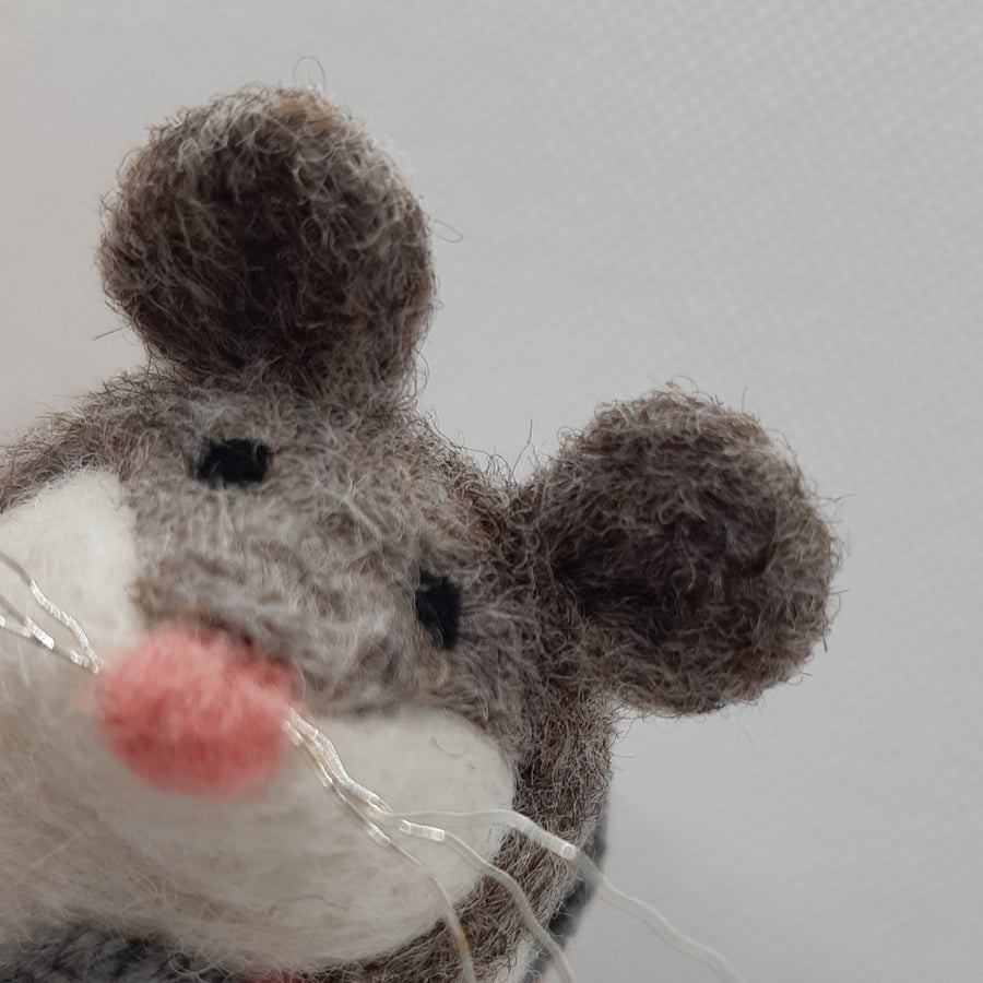 Fattus Rattus - needle felted grey rat mouse ornament