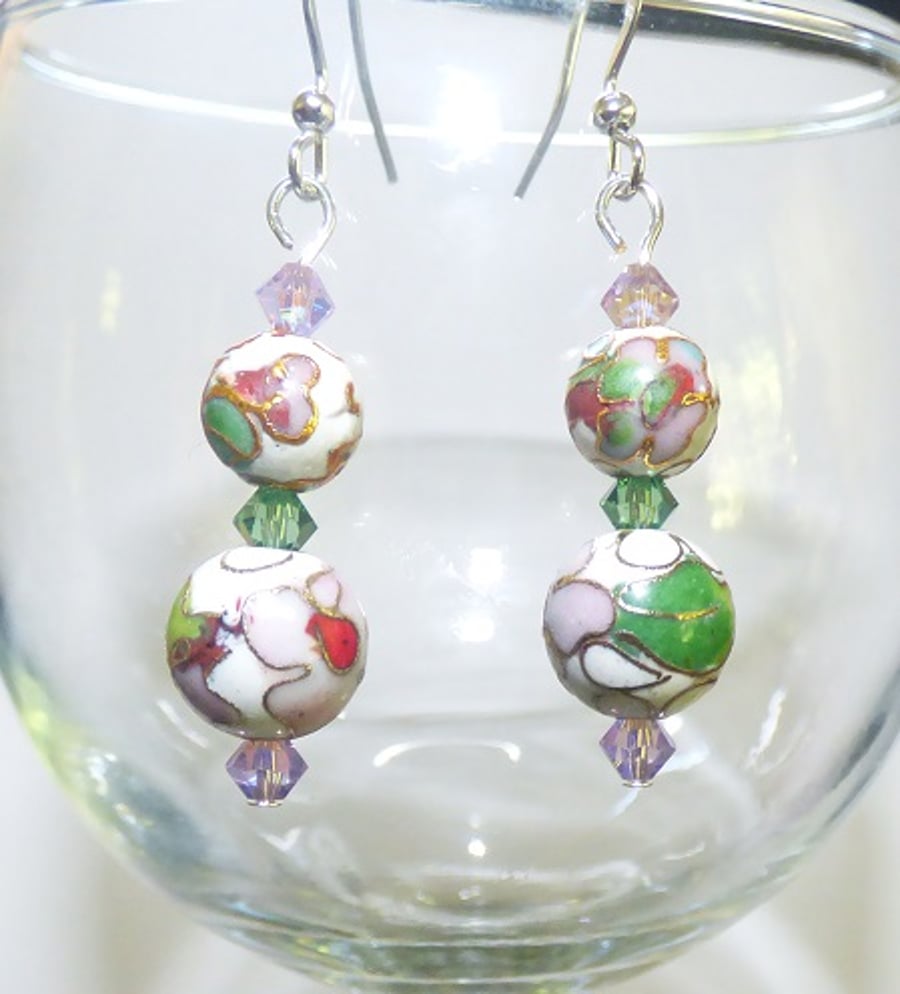 Cloisonne style earrings short pink white