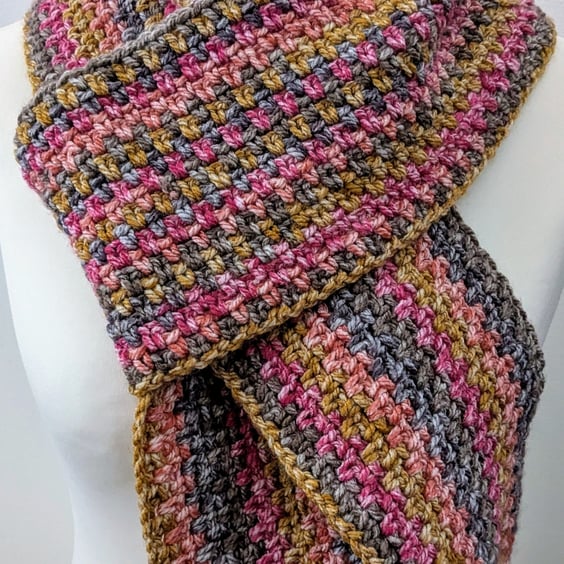 Crochet scarf