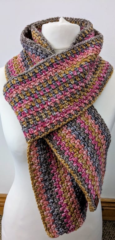 Crochet scarf