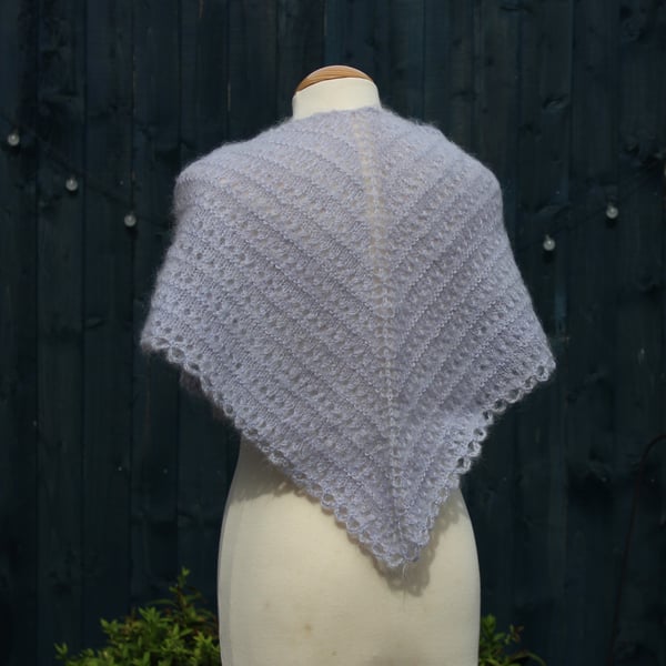 Pretty triangular lace shawl in vintage silver grey Mohair yarn - design A516