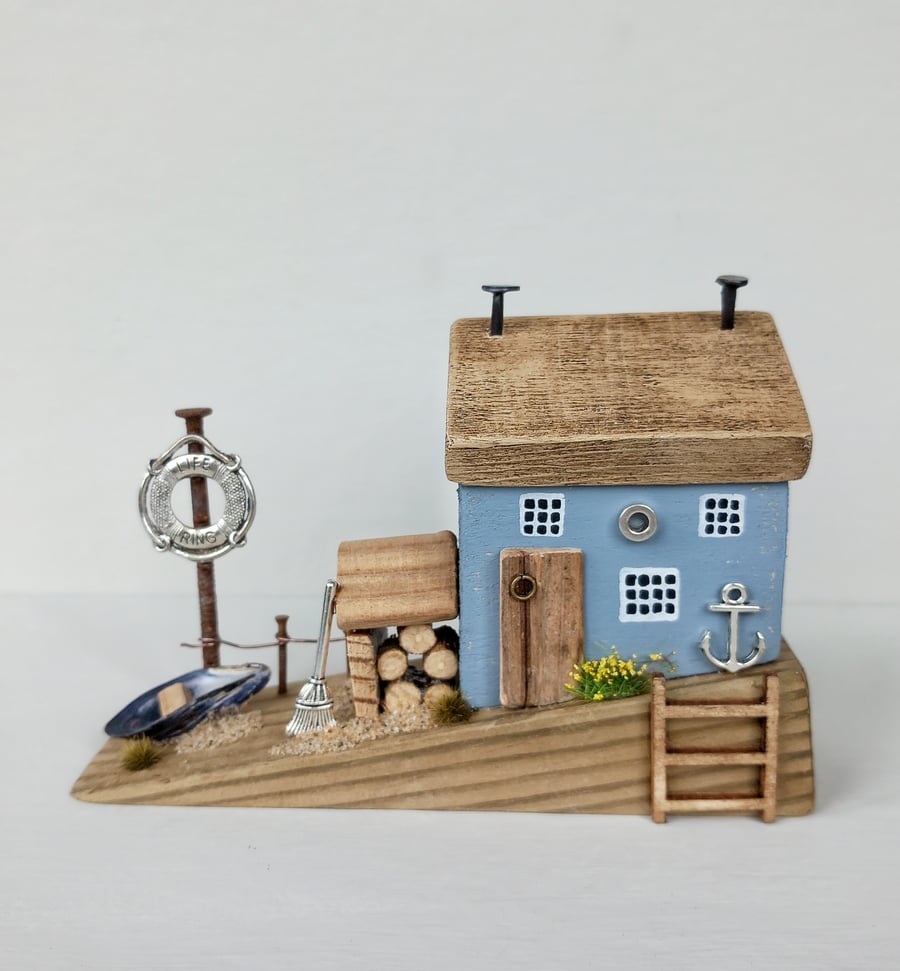 Fishermans Cottage - Wooden Beach House