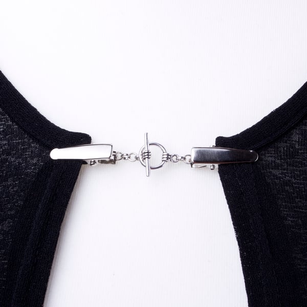 Cardigan toggle fastening clip chain - silver sweater guard