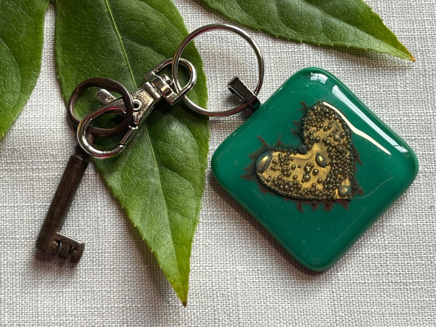 Fused glass bag charm : key ring