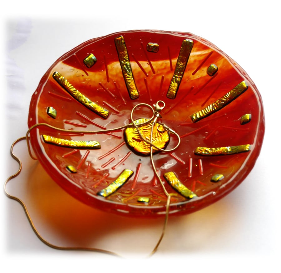 Fused Glass Bowl Round 12cm Red Gold Dichroic 045