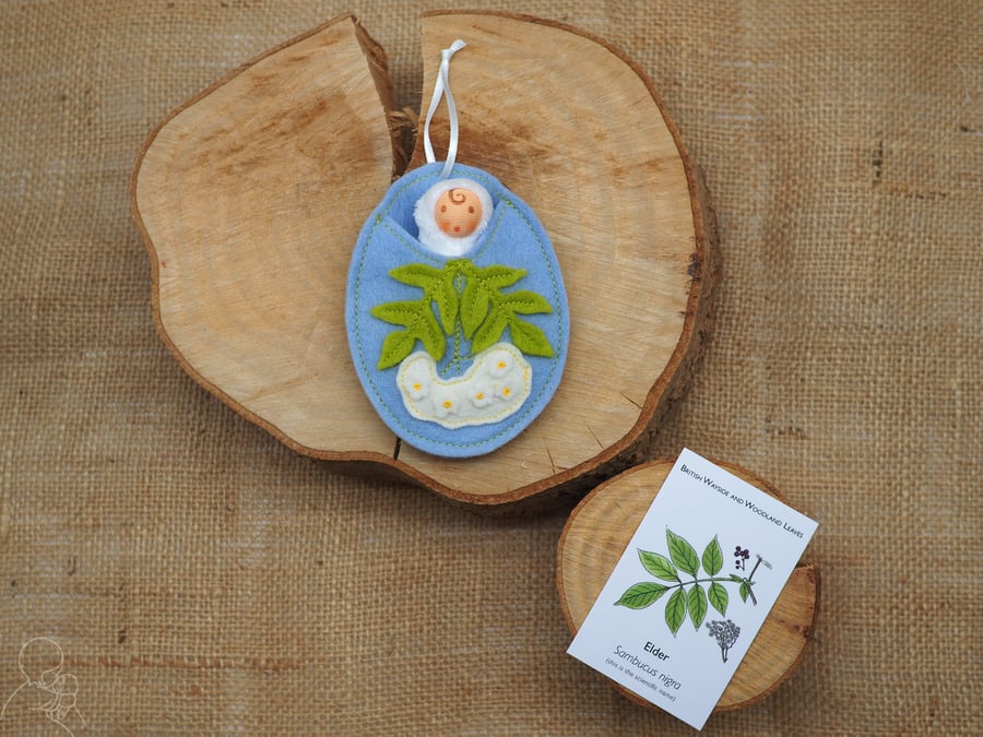 Elderflower : handmade doll in a wool felt pod