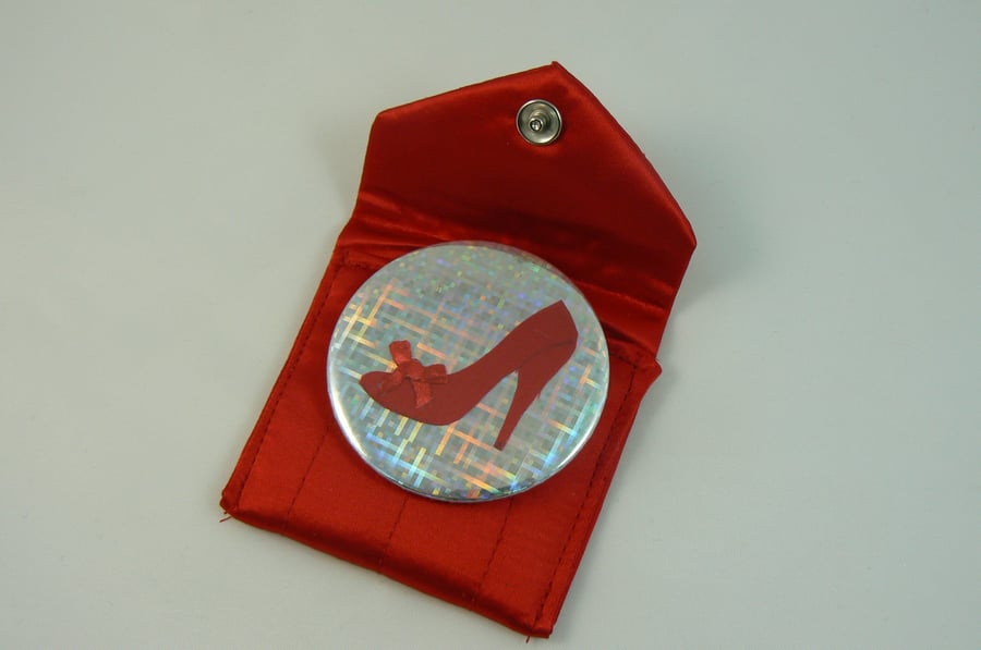 Red shoe pocket mirror with pouch