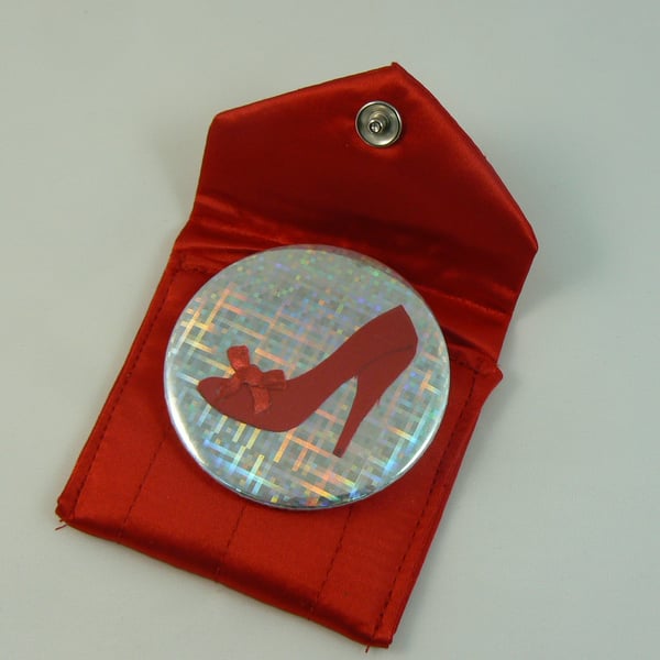Red shoe pocket mirror with pouch