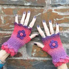 Fingerless gloves. Mittens. Wrist warmers. Free first class UK postage