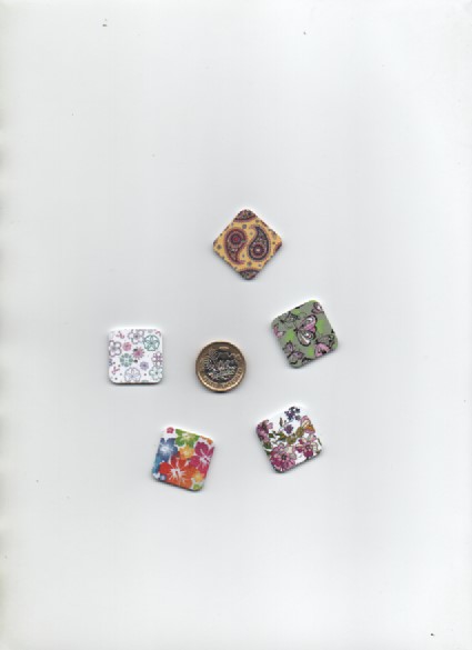 ChrissieCraft 5 assorted wooden floral SQUARE craft buttons CLEARANCE
