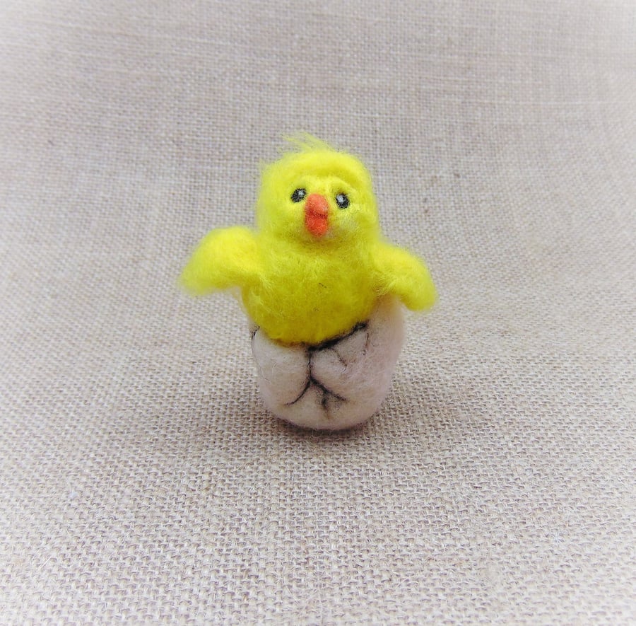 Easter Chick Decoration, Needle Felted Chick, Chick in Egg, Cute Easter Chick