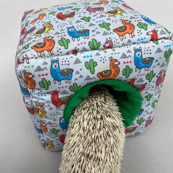 Drama Llama cosy cube house. Hedgehog and guinea pig padded fleece lined house.