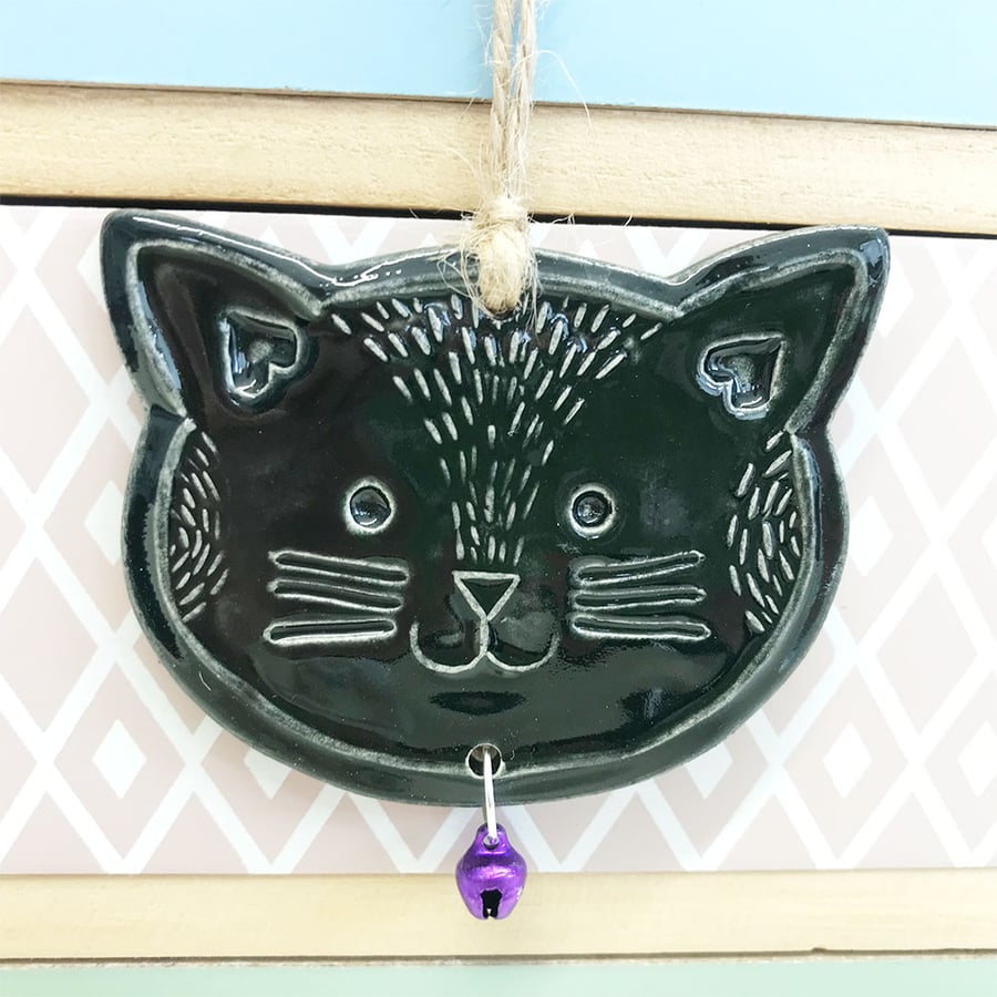 Ceramic Cat decoration with little bell (black)