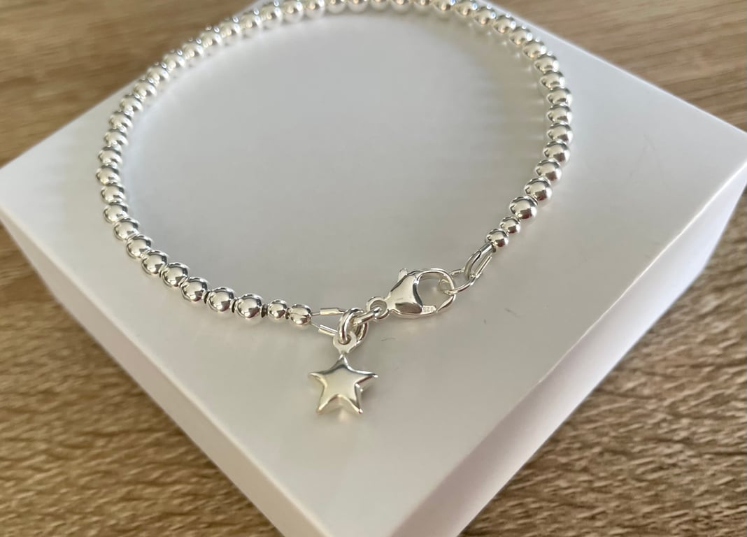 Sterling Silver 4mm Bead Bracelet with Puffed Star Charm & Lobster Clasp