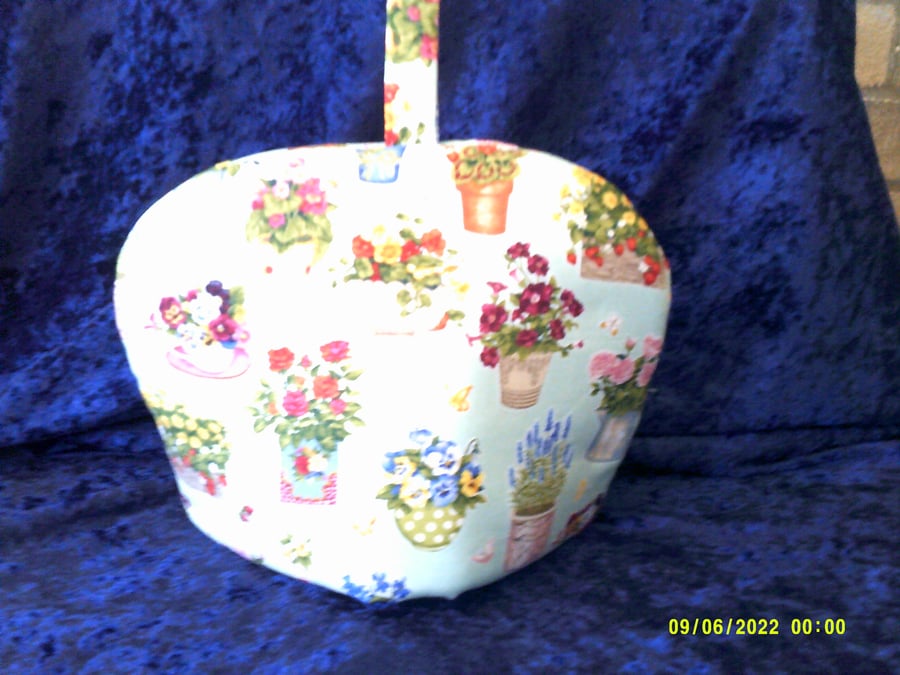 Small Tea Cosy with Planters
