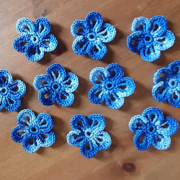 BLUE MULTICOLOURED FLOWERS - 5 PETALS 'BUSY LIZZIE' - 3.5cm Pack of 10