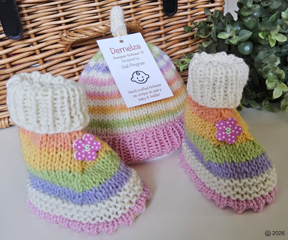 Designer Baby Merino Wool Booties & Hat Gift Set 0-3 months size