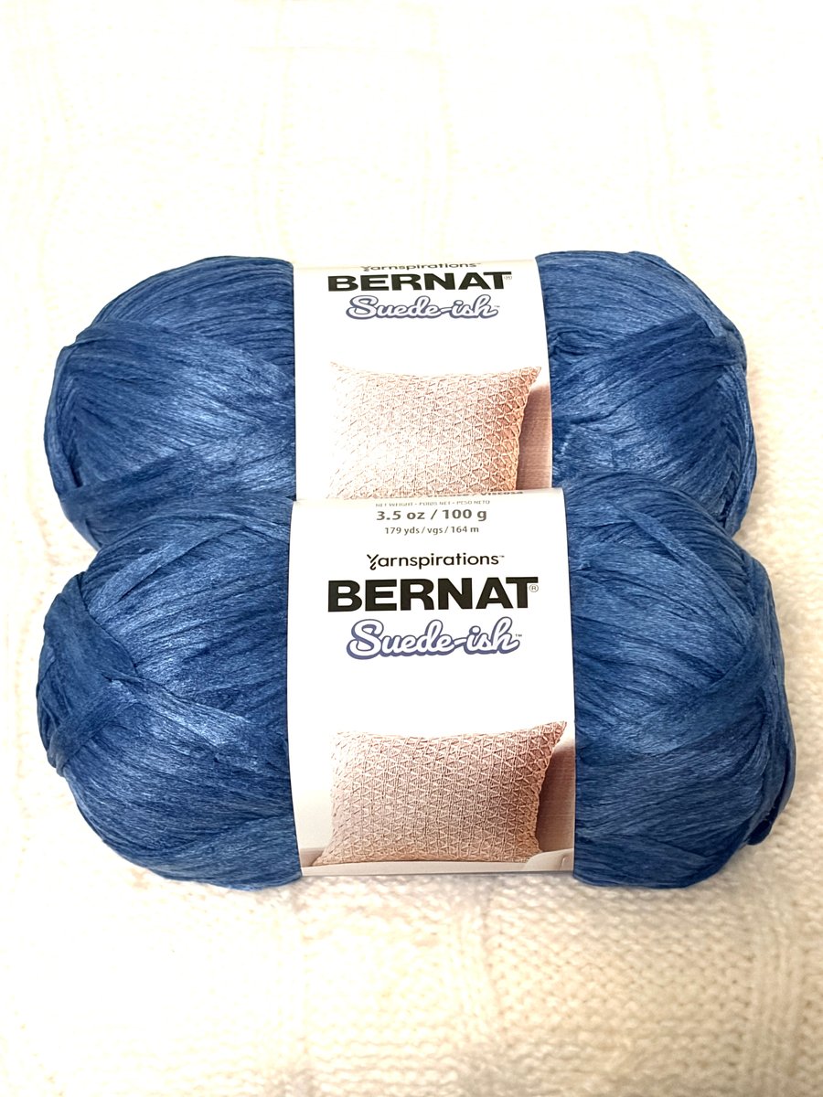 2 Balls x 100g Bernat Suede-ish Yarn : Colour Ocean : Bulky yarn