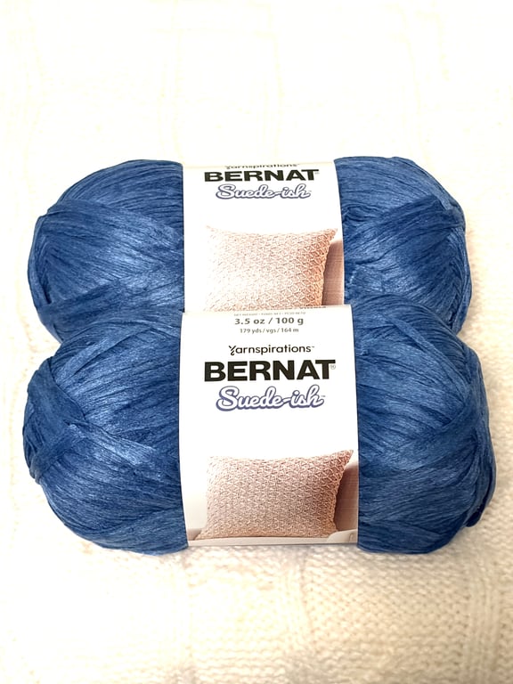 2 Balls x 100g Bernat Suede-ish Yarn : Colour Ocean : Bulky yarn